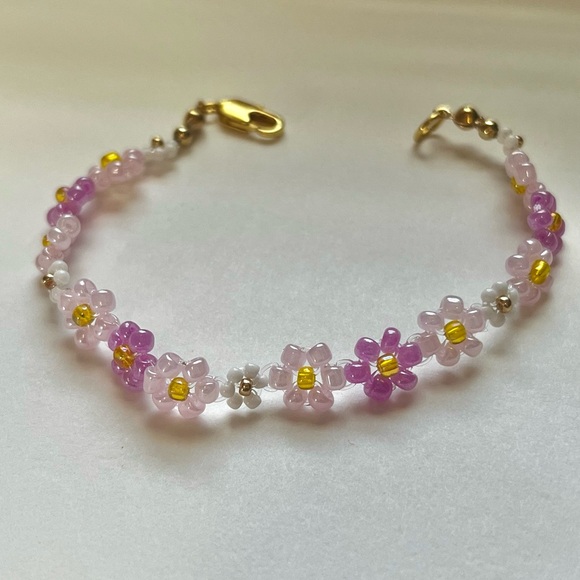 Blossoms & Beads Jewelry - Wildflower Beaded Bracelet with Gold Accents